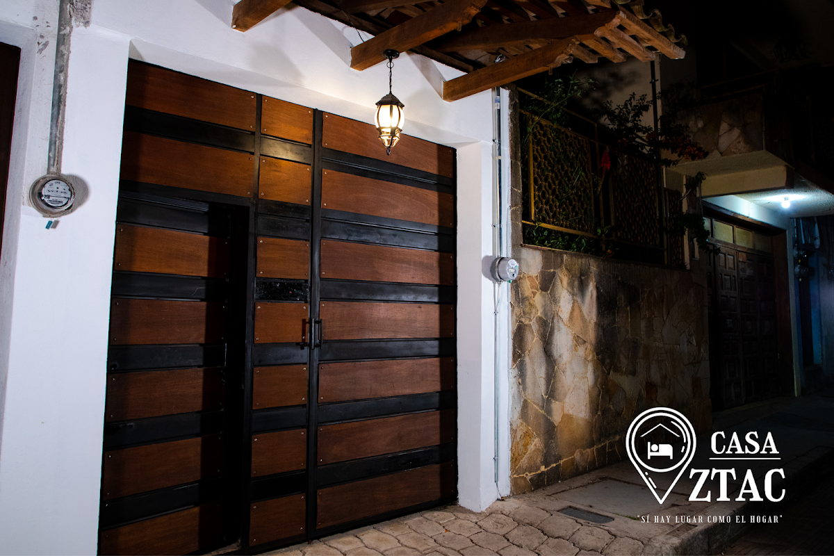 CASA IZTAC ZACATLÁN